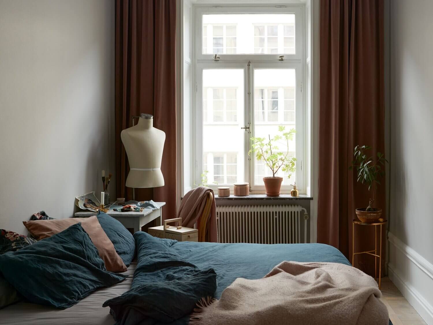 A Light Scandinavian Apartment with Vintage Touches 14 light apartment vintage touches nordroom13 A Light Scandinavian Apartment with Vintage Touches