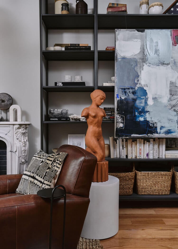 A Warm Brooklyn Brownstone Filled with Interesting Home Decor Ideas 3 warm brooklyn brownstone nordroom2 A Warm Brooklyn Brownstone Filled with Interesting Home Decor Ideas