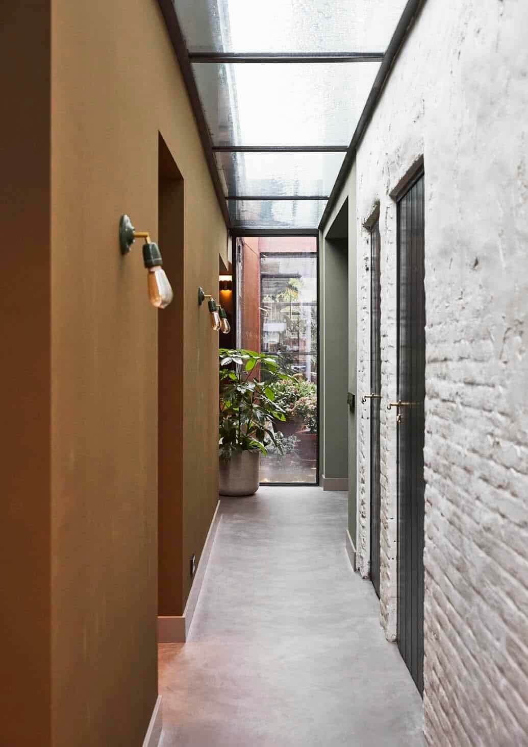 A Characteristic Design Villa with Carriage House in The Netherlands 19 ACharacteristicDesignVillawithCarriageHouseinTheNetherlands TheNordroom18 A Characteristic Design Villa with Carriage House in The Netherlands