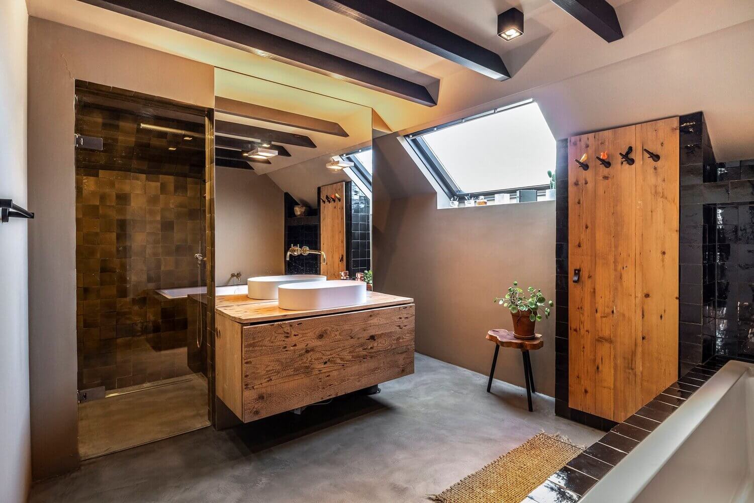 A Characteristic Design Villa with Carriage House in The Netherlands 28 ACharacteristicDesignVillawithCarriageHouseinTheNetherlands TheNordroom27 A Characteristic Design Villa with Carriage House in The Netherlands