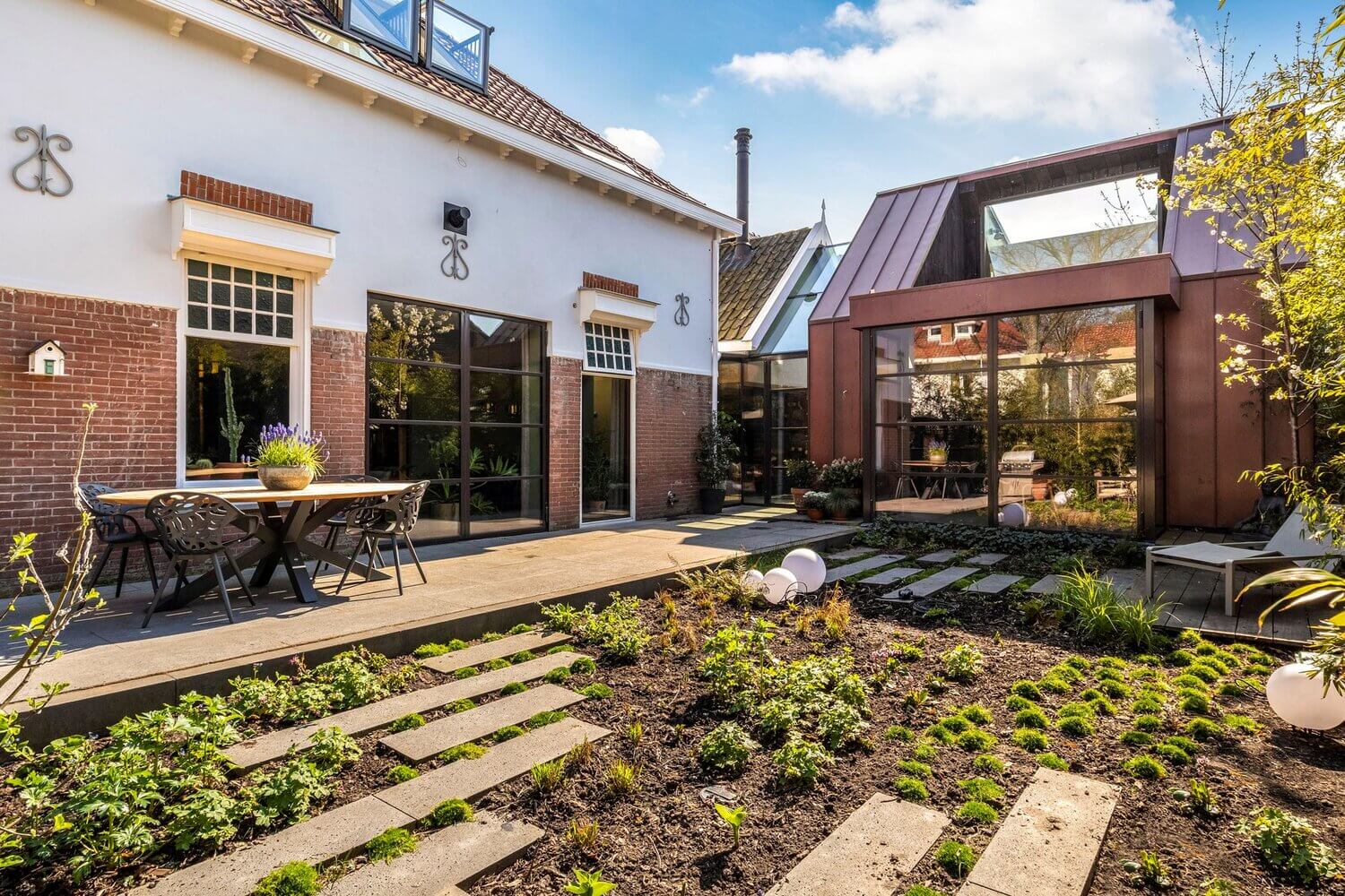 A Characteristic Design Villa with Carriage House in The Netherlands 29 ACharacteristicDesignVillawithCarriageHouseinTheNetherlands TheNordroom28 A Characteristic Design Villa with Carriage House in The Netherlands