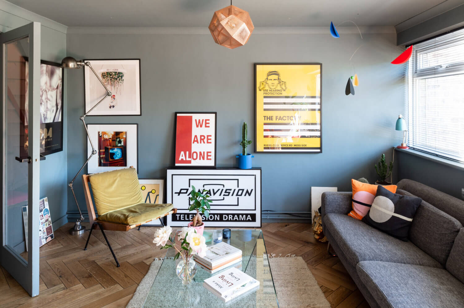 Colorful Rooms in a Mid-Century London Home 1 ColorfulRoomsinaMid CenturyLondonHome TheNordroom Colorful Rooms in a Mid-Century London Home