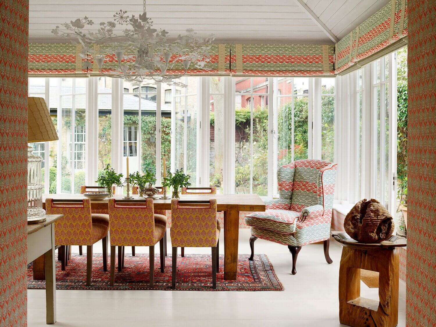 Designer Kit Kemp's Bold and Colorful Hyde Park Home 5 kit kemp colorful hyde park home nordroom4 Designer Kit Kemp's Bold and Colorful Hyde Park Home