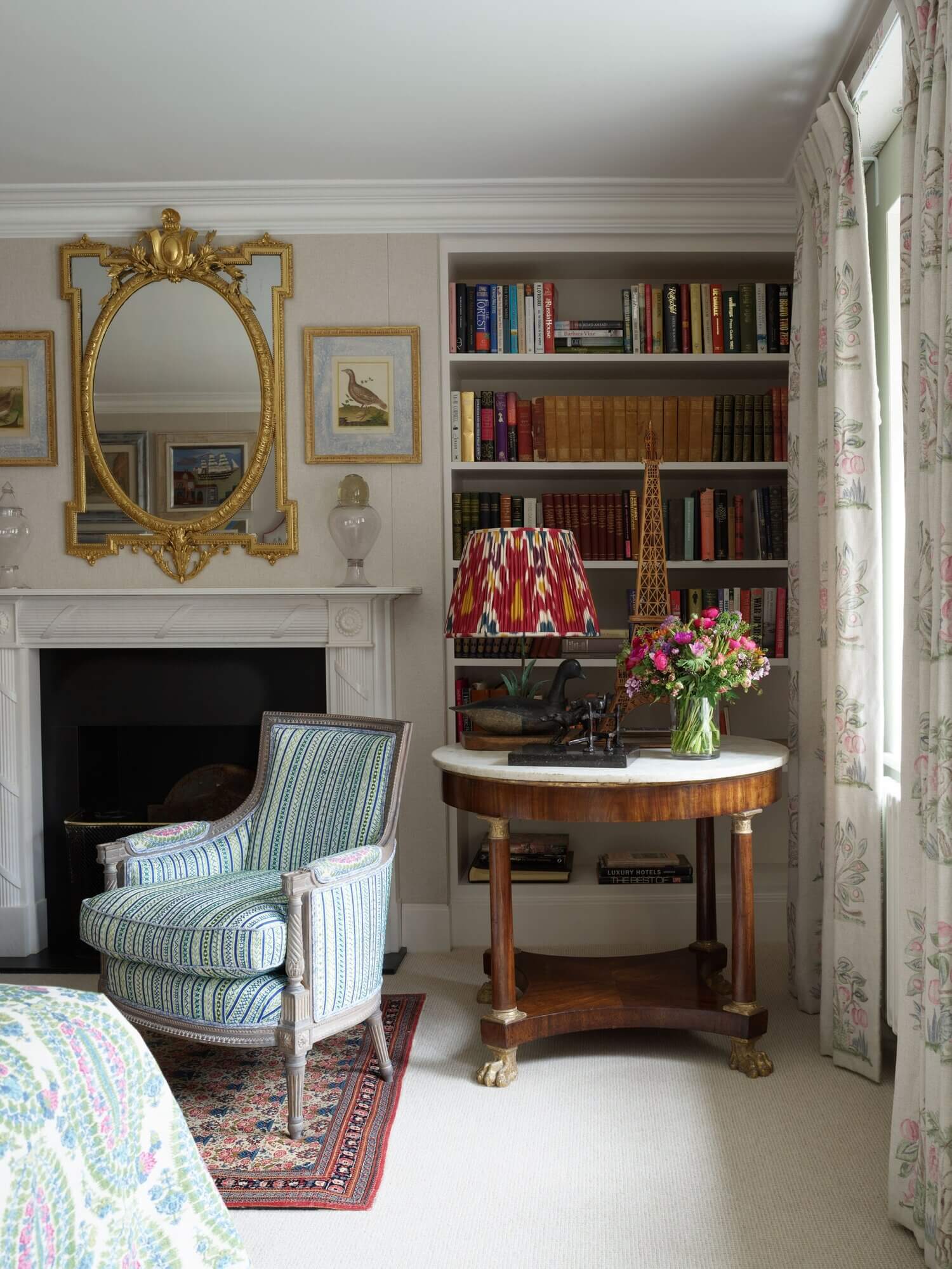 Designer Kit Kemp's Bold and Colorful Hyde Park Home 6 kit kemp colorful hyde park home nordroom5 Designer Kit Kemp's Bold and Colorful Hyde Park Home