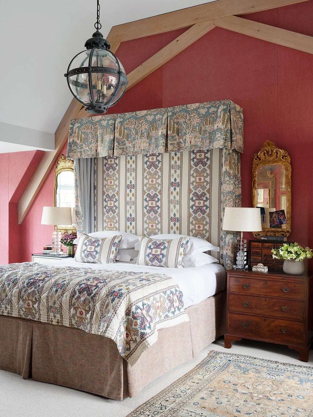 Designer Kit Kemp's Bold and Colorful Hyde Park Home 8 kit kemp colorful hyde park home nordroom7 Designer Kit Kemp's Bold and Colorful Hyde Park Home