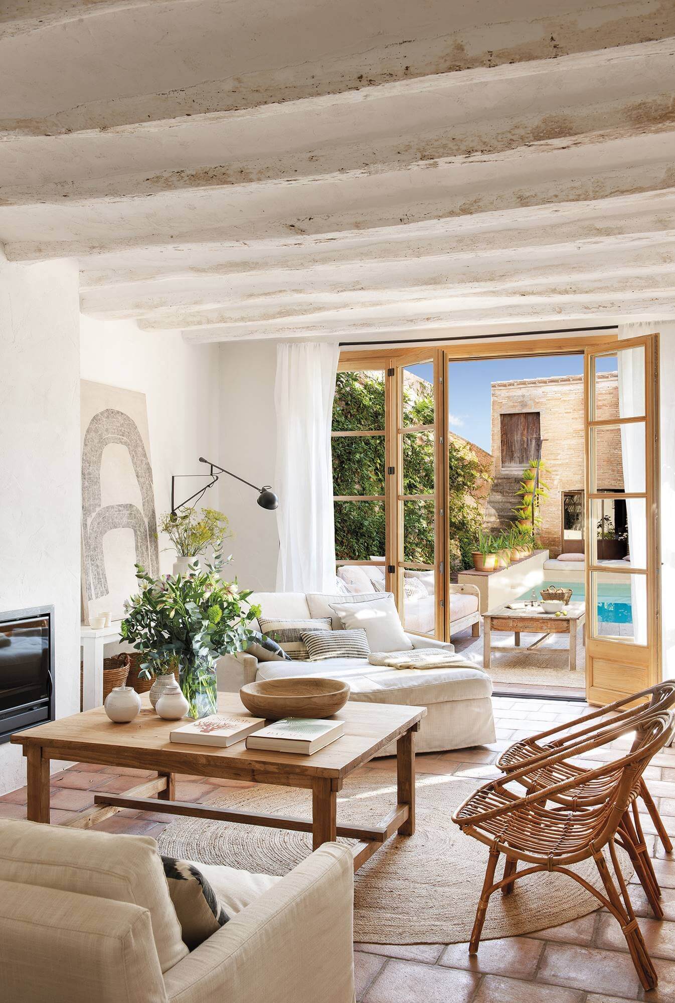 natural country style 19th century townhouse barcelona nordroom Natural Country Style in a 19th-Century Townhouse in Barcelona