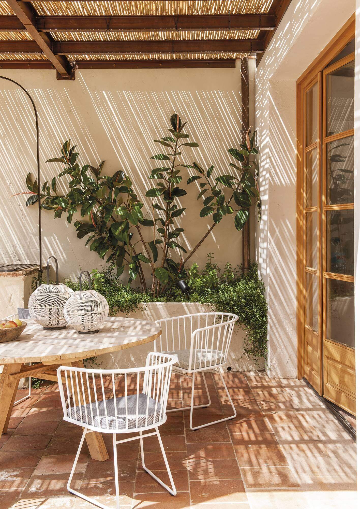 Natural Country Style in a 19th-Century Townhouse in Barcelona 11 natural country style 19th century townhouse barcelona nordroom10 Natural Country Style in a 19th-Century Townhouse in Barcelona