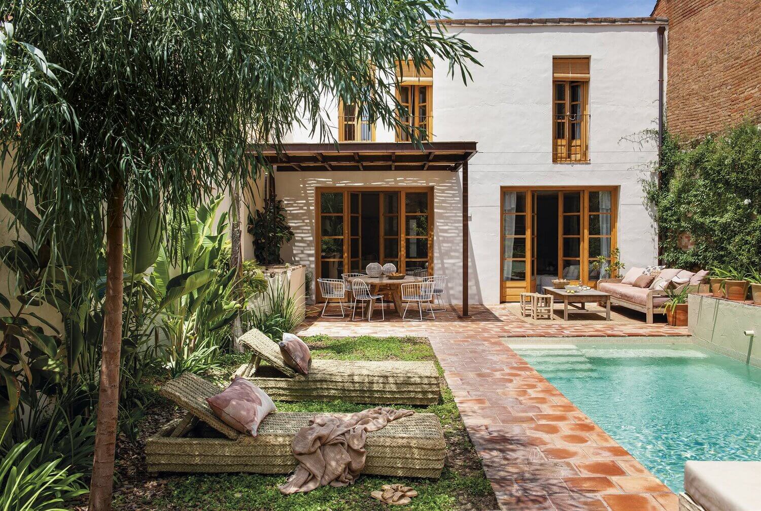 Natural Country Style in a 19th-Century Townhouse in Barcelona 12 natural country style 19th century townhouse barcelona nordroom11 Natural Country Style in a 19th-Century Townhouse in Barcelona
