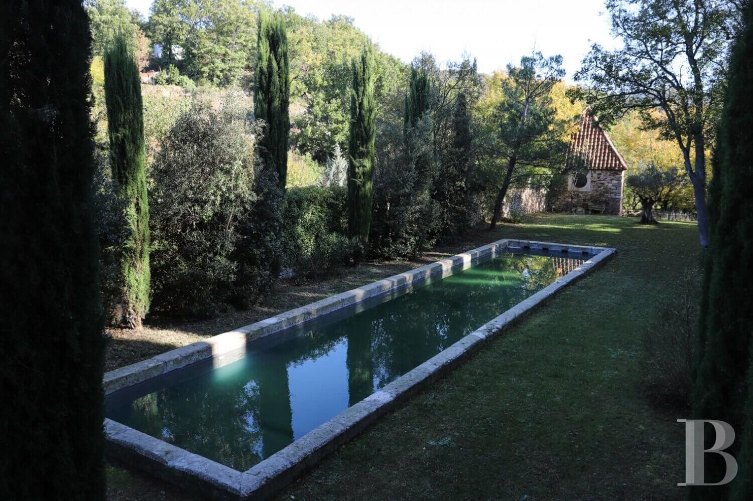 Unique Properties | An 18th-Century Chateau in Lubéron 13 18th century chateau luberon france nordroom12 Unique Properties | An 18th-Century Chateau in Lubéron