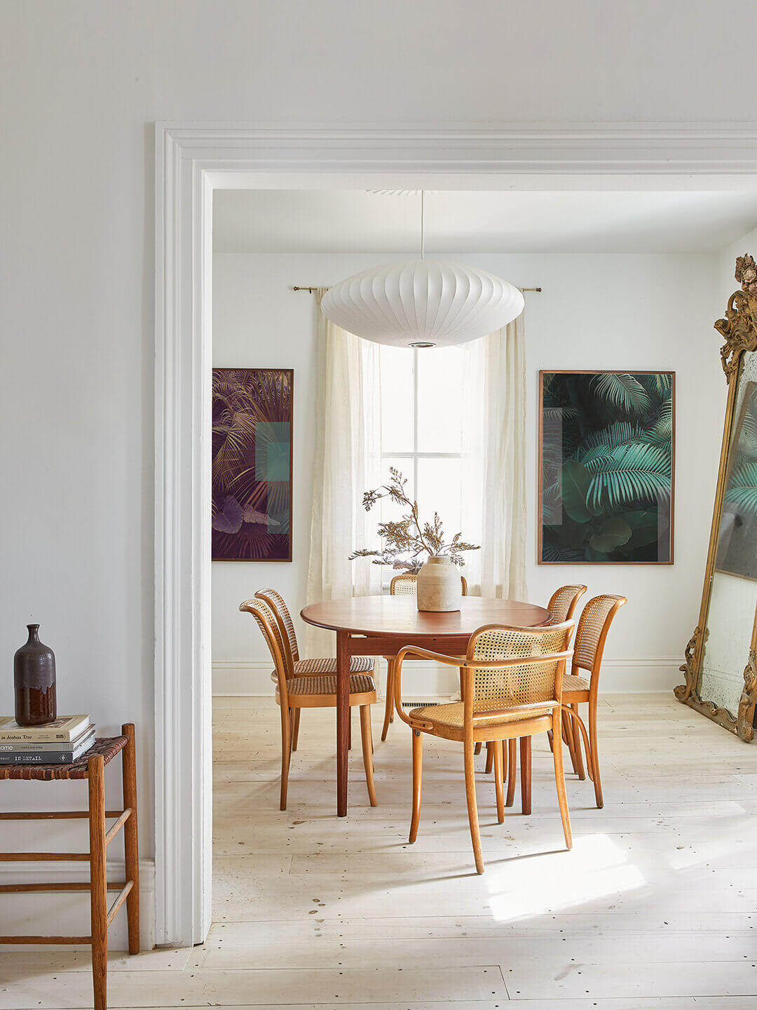 The 1920s Country House of Artist Christine Flynn 5 1920s country house christine flynn nordroom4 The 1920s Country House of Artist Christine Flynn