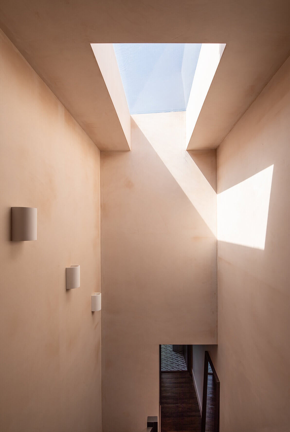A Victorian Home with A Modern Extension and Tiny Japanese-Style Courtyard 24 AVictorianHomewithAModernExtensionandTinyJapanese StyleCourtyard TheNordroom23 A Victorian Home with A Modern Extension and Tiny Japanese-Style Courtyard