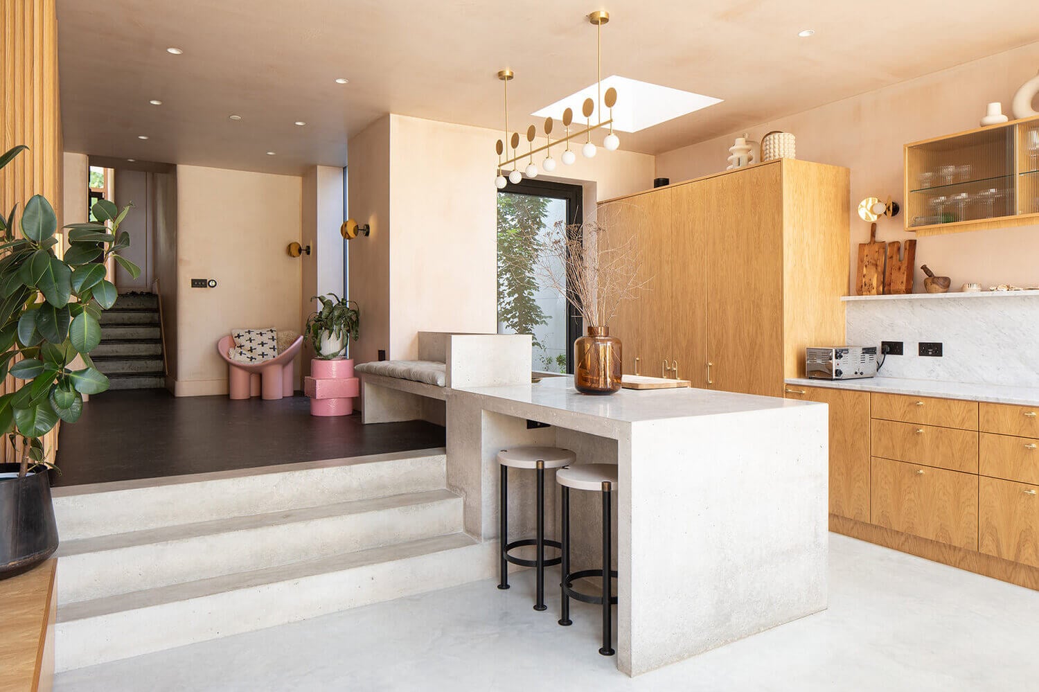 A Victorian Home with A Modern Extension and Tiny Japanese-Style Courtyard 4 AVictorianHomewithAModernExtensionandTinyJapanese StyleCourtyard TheNordroom3 A Victorian Home with A Modern Extension and Tiny Japanese-Style Courtyard