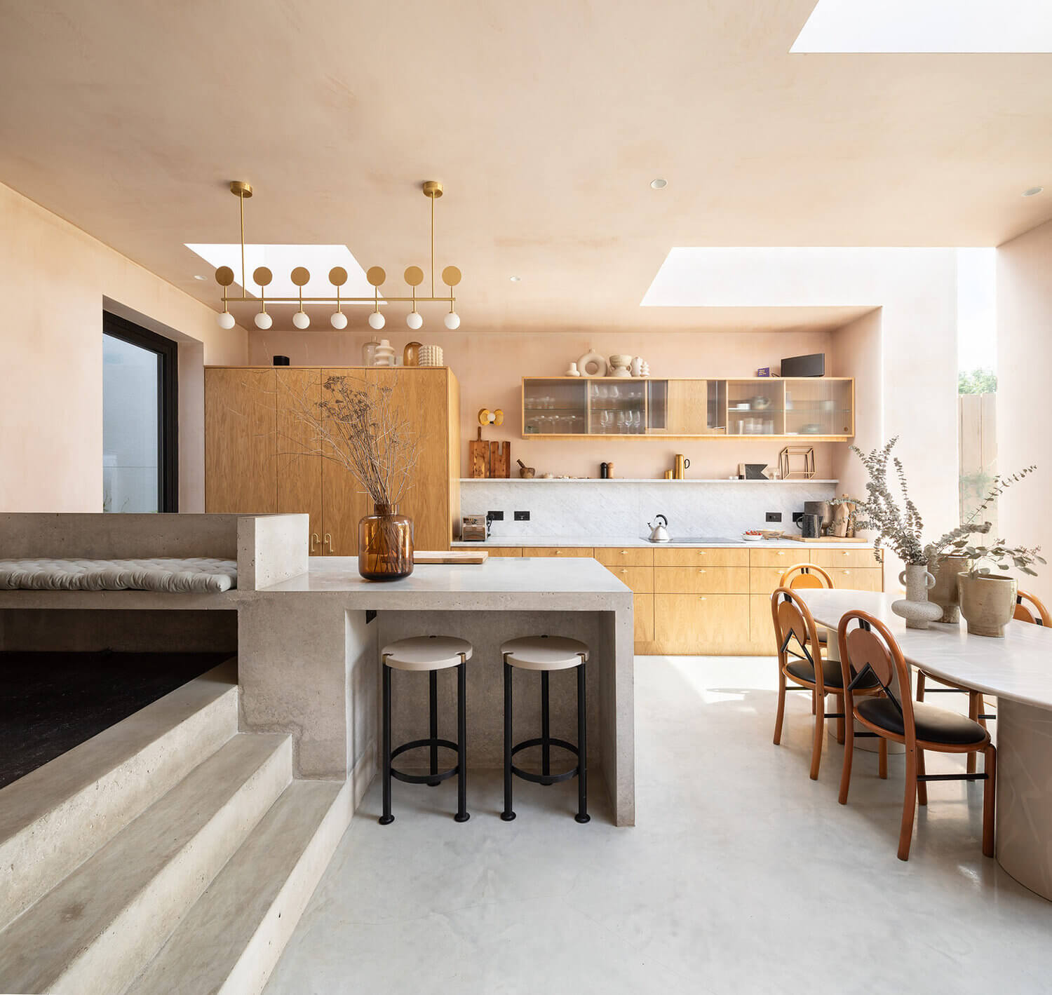A Victorian Home with A Modern Extension and Tiny Japanese-Style Courtyard 5 AVictorianHomewithAModernExtensionandTinyJapanese StyleCourtyard TheNordroom4 A Victorian Home with A Modern Extension and Tiny Japanese-Style Courtyard