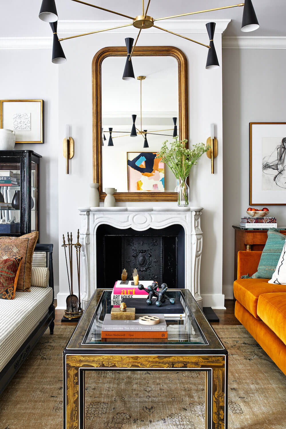 An Eclectic Washington Townhouse with Colorful Touches 4 AnEclecticTownhousewithColorTouches TheNordroom3 An Eclectic Washington Townhouse with Colorful Touches