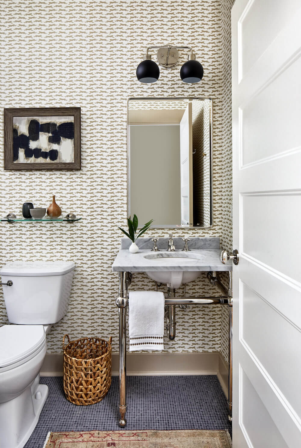An Eclectic Washington Townhouse with Colorful Touches 11 AnEclecticTownhousewithColorfulTouches TheNordroom10 An Eclectic Washington Townhouse with Colorful Touches