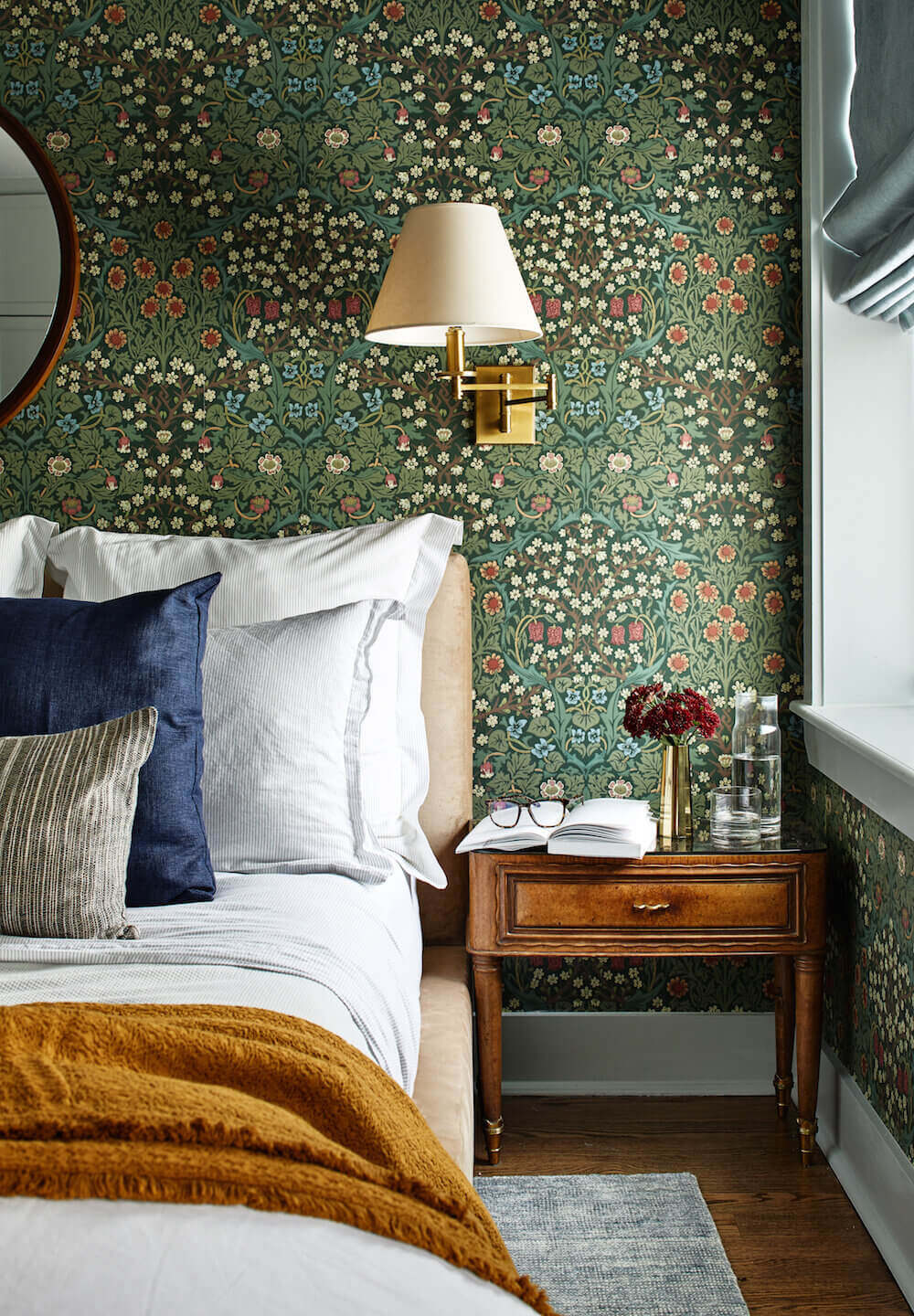 An Eclectic Washington Townhouse with Colorful Touches 13 AnEclecticTownhousewithColorfulTouches TheNordroom12 An Eclectic Washington Townhouse with Colorful Touches