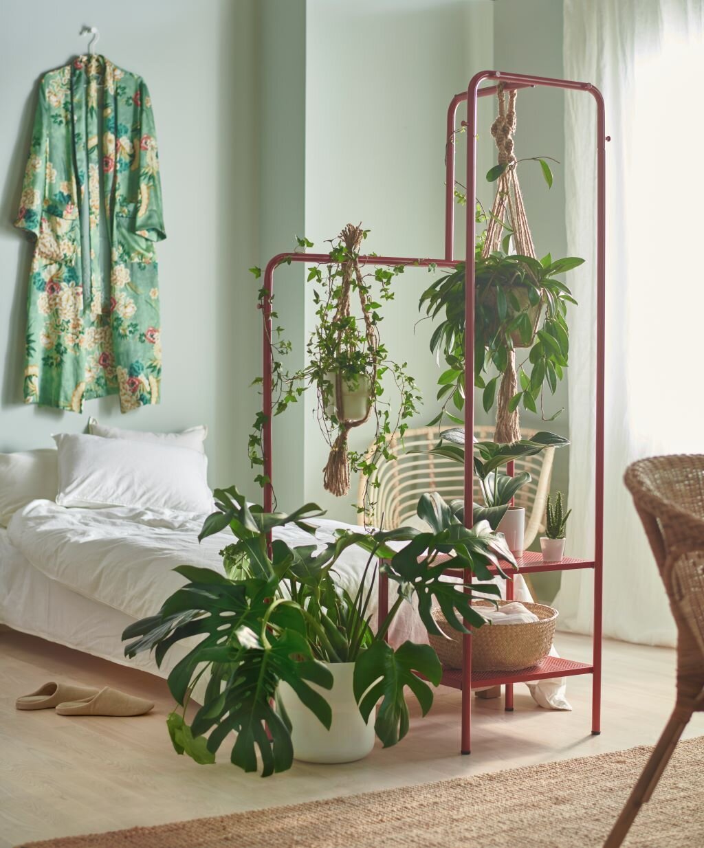 Beautiful Dorm Room Decorating Ideas 14 dorm room clothing rack room divider idea