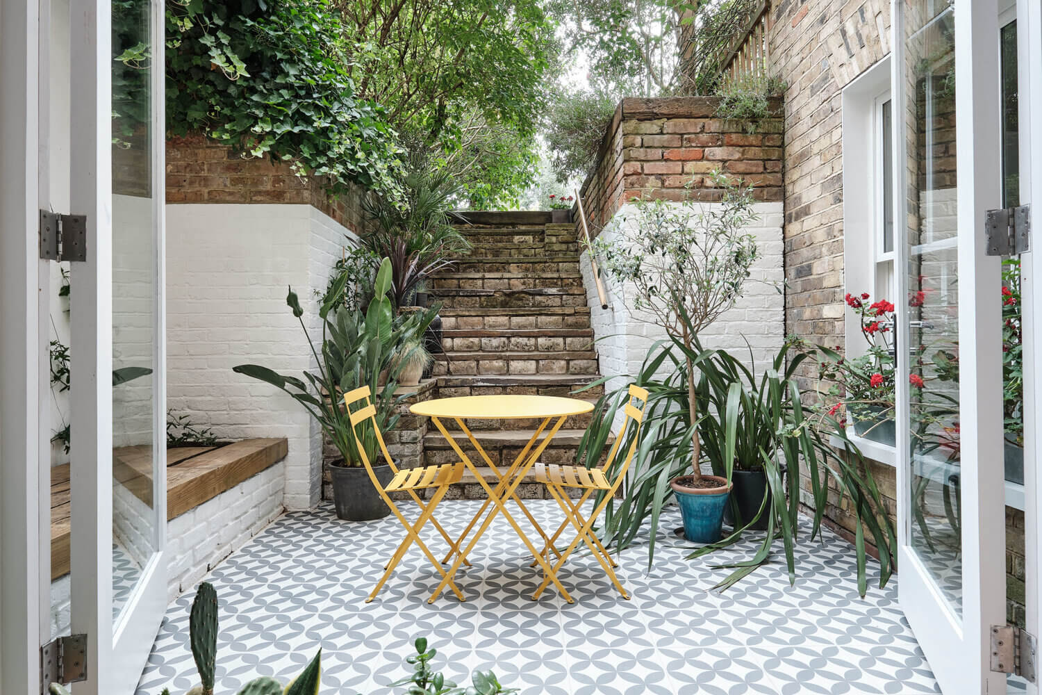 A Light Basement Apartment in London with a Lovely Patio 11 light basement apartment london patio nordroom10 A Light Basement Apartment in London with a Lovely Patio
