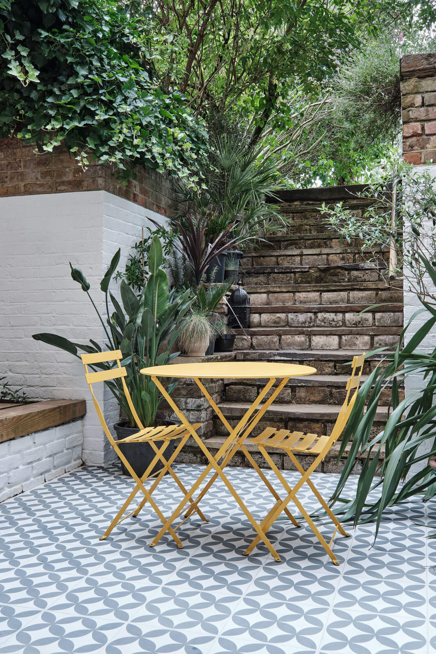 A Light Basement Apartment in London with a Lovely Patio 12 light basement apartment london patio nordroom11 A Light Basement Apartment in London with a Lovely Patio