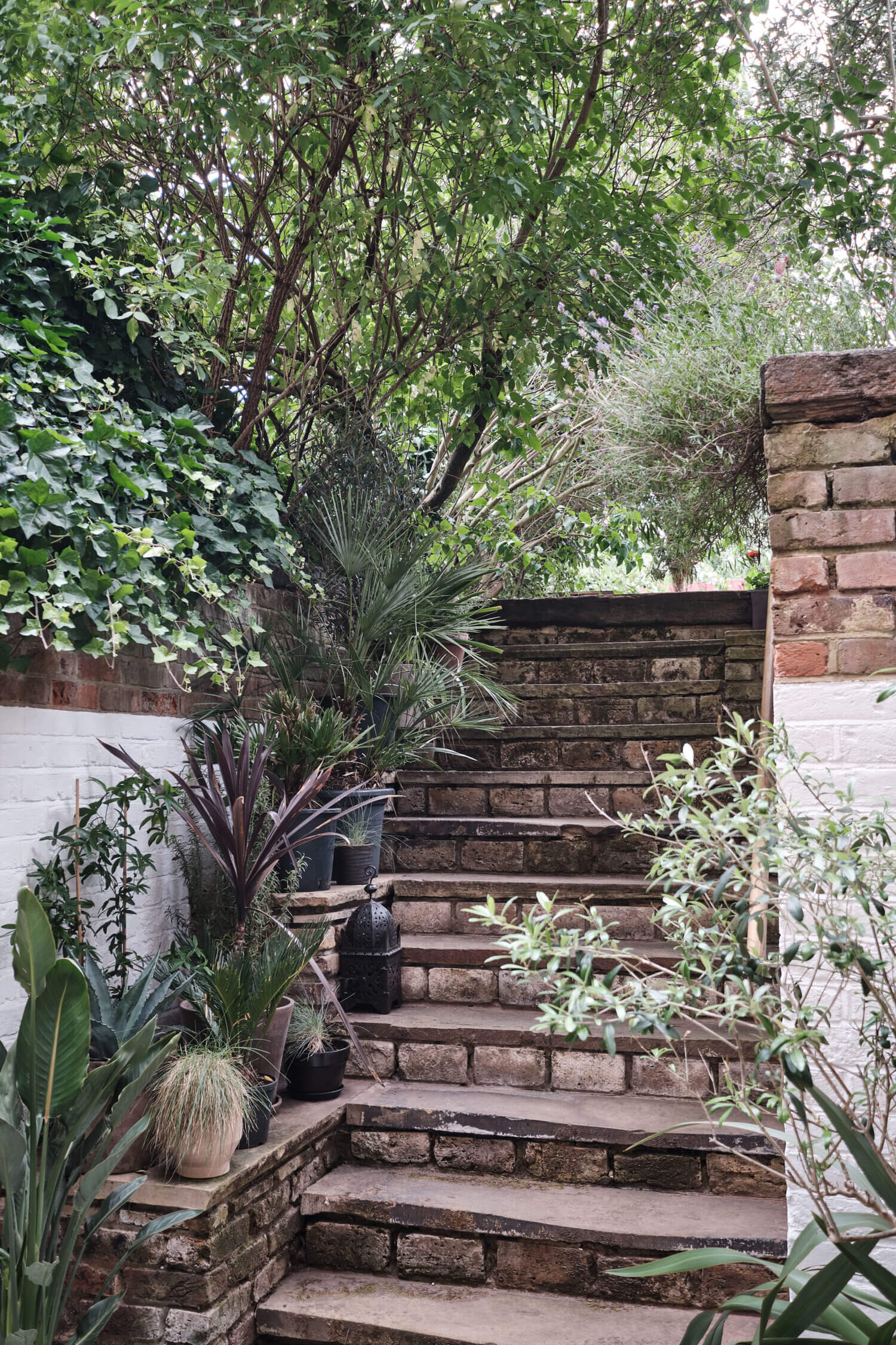 A Light Basement Apartment in London with a Lovely Patio 14 light basement apartment london patio nordroom13 A Light Basement Apartment in London with a Lovely Patio
