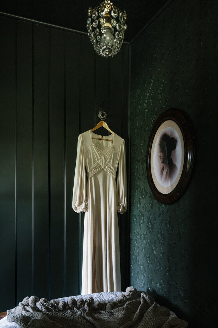 The Nun's Room: Sarah Andrews' Vintage Shack in Australia 12 the nuns room sarah andrews nordroom10 The Nun's Room: Sarah Andrews' Vintage Shack in Australia
