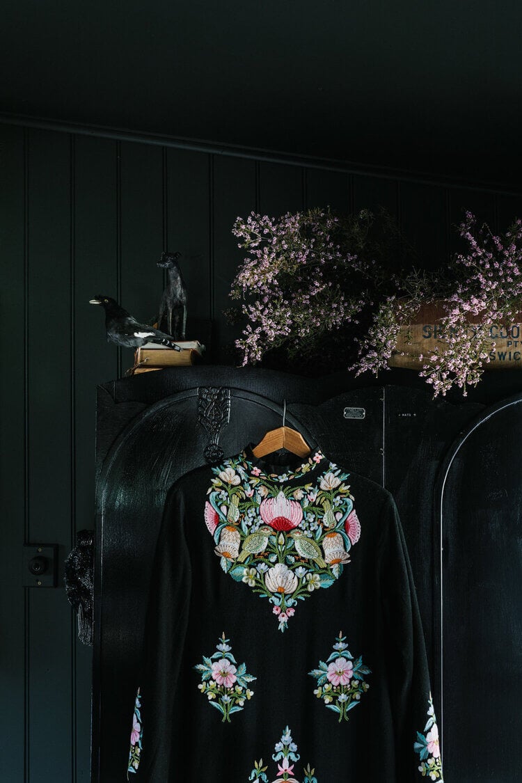 The Nun's Room: Sarah Andrews' Vintage Shack in Australia 13 the nuns room sarah andrews nordroom11 The Nun's Room: Sarah Andrews' Vintage Shack in Australia