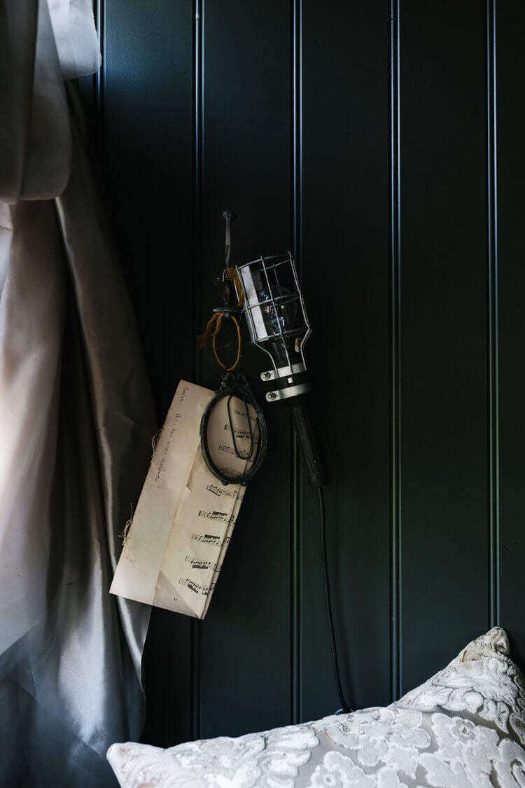 The Nun's Room: Sarah Andrews' Vintage Shack in Australia 3 the nuns room sarah andrews nordroom2 The Nun's Room: Sarah Andrews' Vintage Shack in Australia