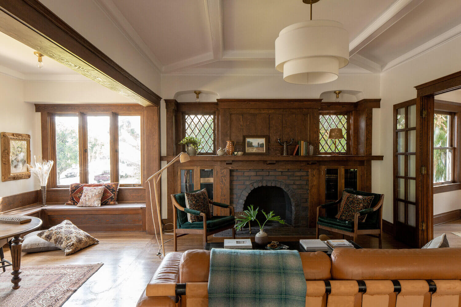 A 1905 Craftsman Restoration Overlooking Echo Park Lake 2 1905 craftsman renovation echo park lake nordroom1 A 1905 Craftsman Restoration Overlooking Echo Park Lake