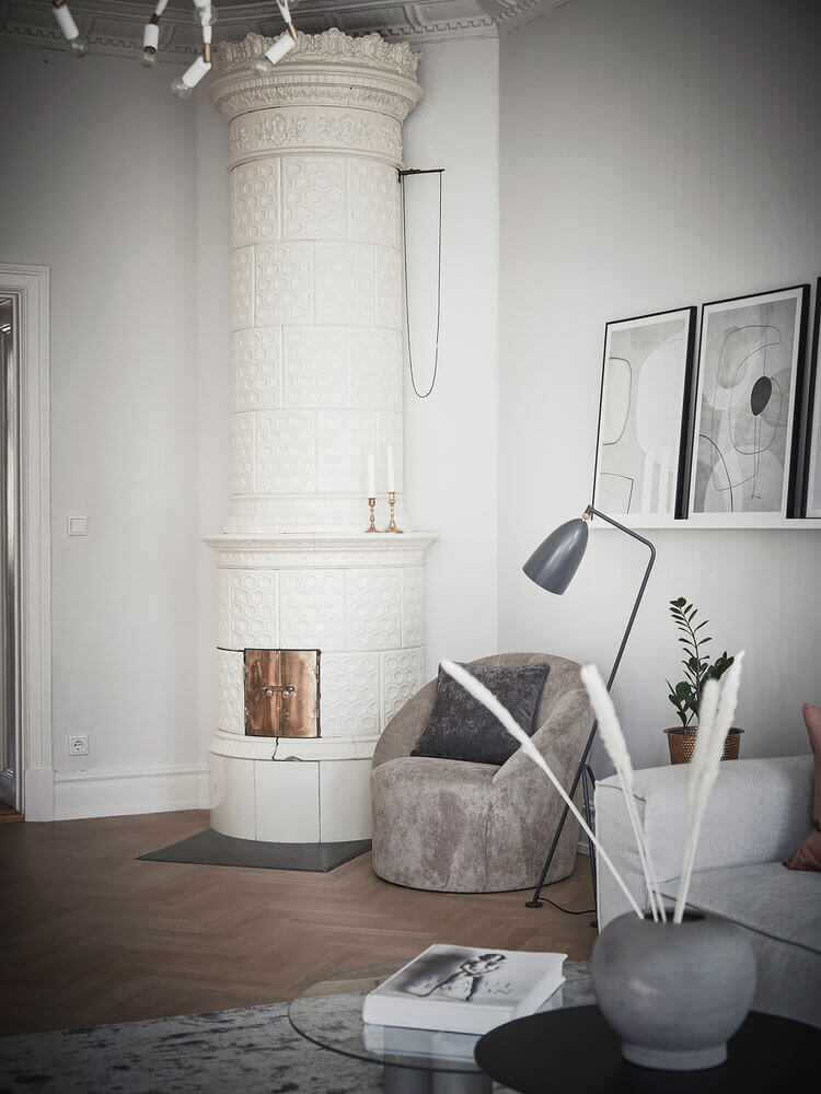 A Light Classic Scandinavian Apartment with Period Details 6 ALightClassicScandinavianApartment TheNordroom5 A Light Classic Scandinavian Apartment with Period Details