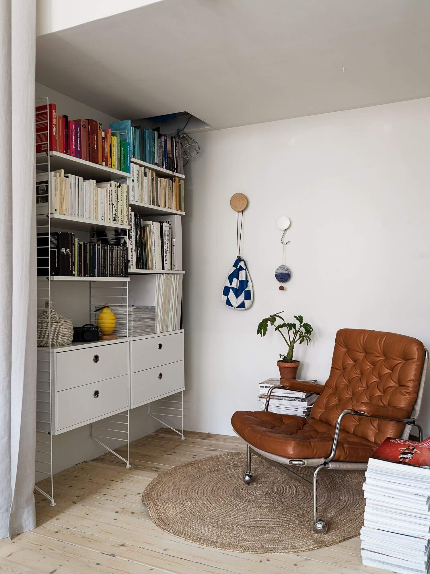 A Small Scandi Apartment with an Art-Filled Living Room 6 ASmallApartmentwithanArt FilledLivingRoom TheNordroom5 A Small Scandi Apartment with an Art-Filled Living Room