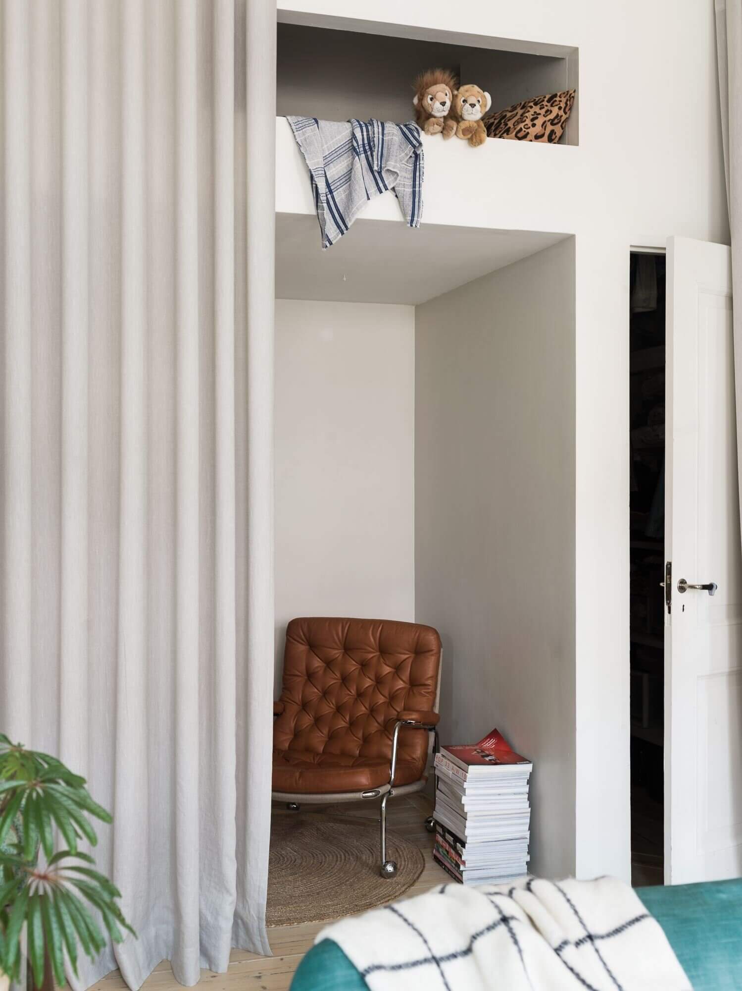A Small Scandi Apartment with an Art-Filled Living Room 7 ASmallApartmentwithanArt FilledLivingRoom TheNordroom6 A Small Scandi Apartment with an Art-Filled Living Room