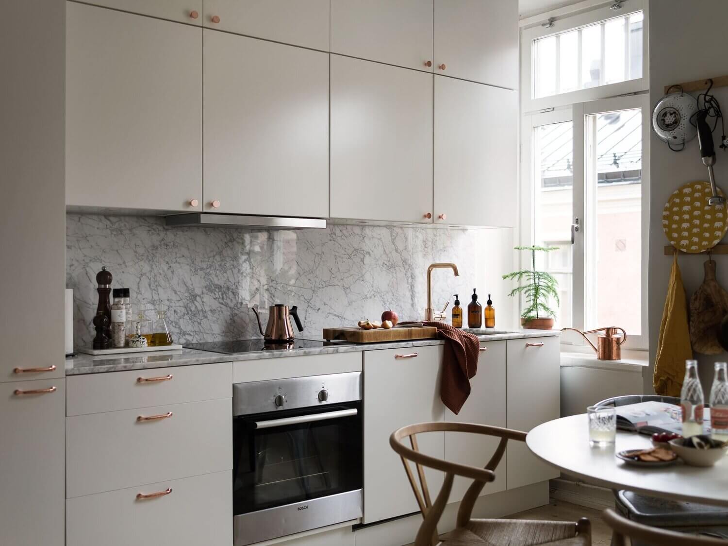 A Small Scandi Apartment with an Art-Filled Living Room 8 ASmallApartmentwithanArt FilledLivingRoom TheNordroom7 A Small Scandi Apartment with an Art-Filled Living Room