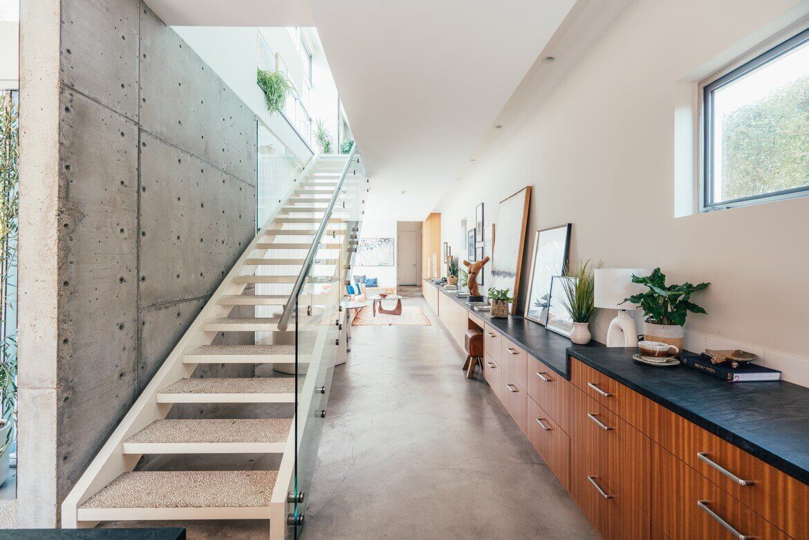 Emilia Clarke's Modern Architectural Home in Venice Is For Sale 11 EmiliaClarkesModernArchitecturalHomeinVeniceIsForSale TheNordroom10 Emilia Clarke's Modern Architectural Home in Venice Is For Sale