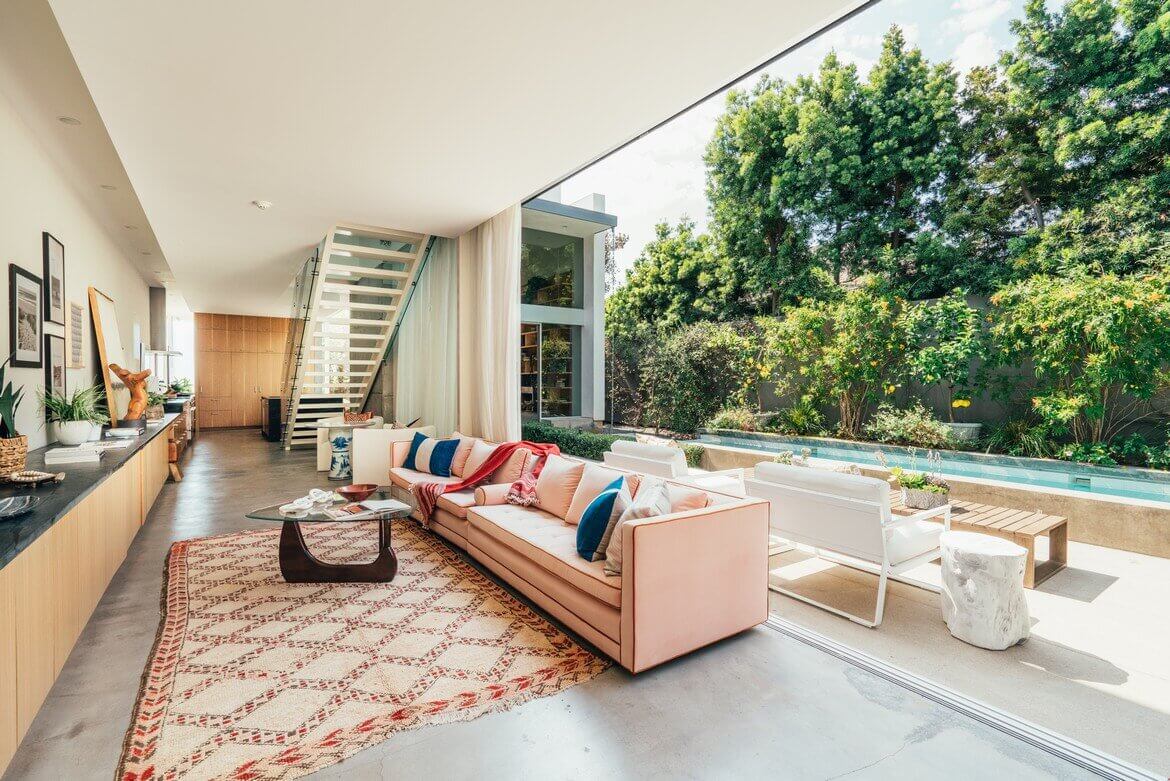Emilia Clarke's Modern Architectural Home in Venice Is For Sale 12 EmiliaClarkesModernArchitecturalHomeinVeniceIsForSale TheNordroom11 Emilia Clarke's Modern Architectural Home in Venice Is For Sale