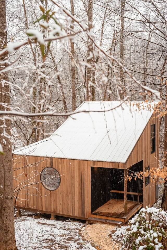 A Handcrafted Cabin in the Woods of North Carolina 12 the nook cabin airbnb north carolina nordroom11 A Handcrafted Cabin in the Woods of North Carolina