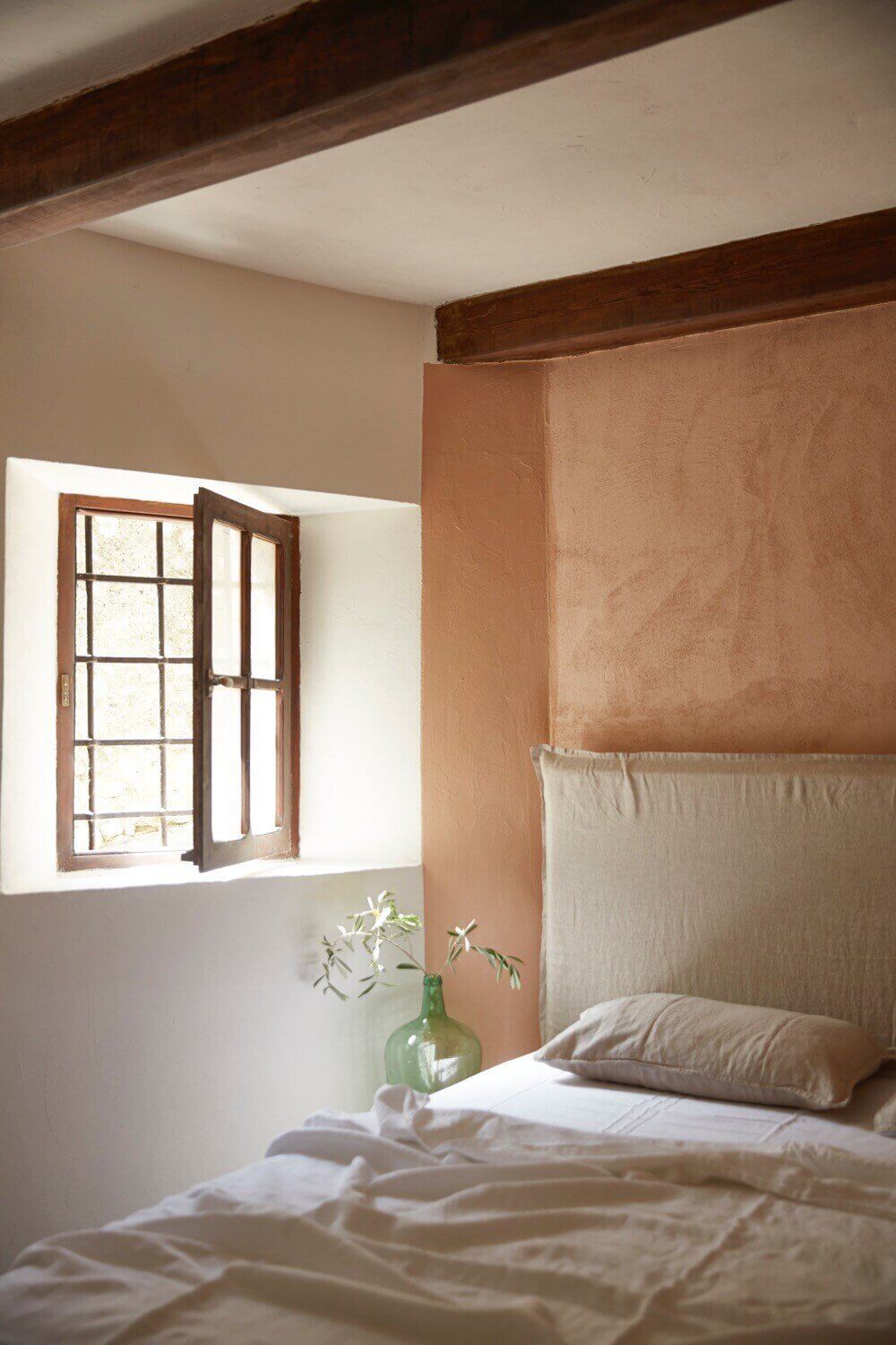 A Stunning Provence Airbnb in a Poet's 12th-Century Apartment 15 12th century provence airbnb apartment nordroom14 A Stunning Provence Airbnb in a Poet's 12th-Century Apartment