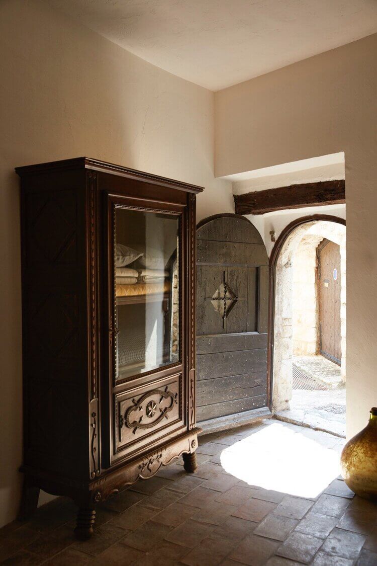 A Stunning Provence Airbnb in a Poet's 12th-Century Apartment 16 12th century provence airbnb apartment nordroom15 A Stunning Provence Airbnb in a Poet's 12th-Century Apartment