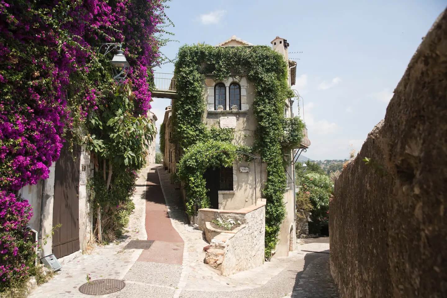 A Stunning Provence Airbnb in a Poet's 12th-Century Apartment 31 12th century provence airbnb apartment nordroom30 A Stunning Provence Airbnb in a Poet's 12th-Century Apartment