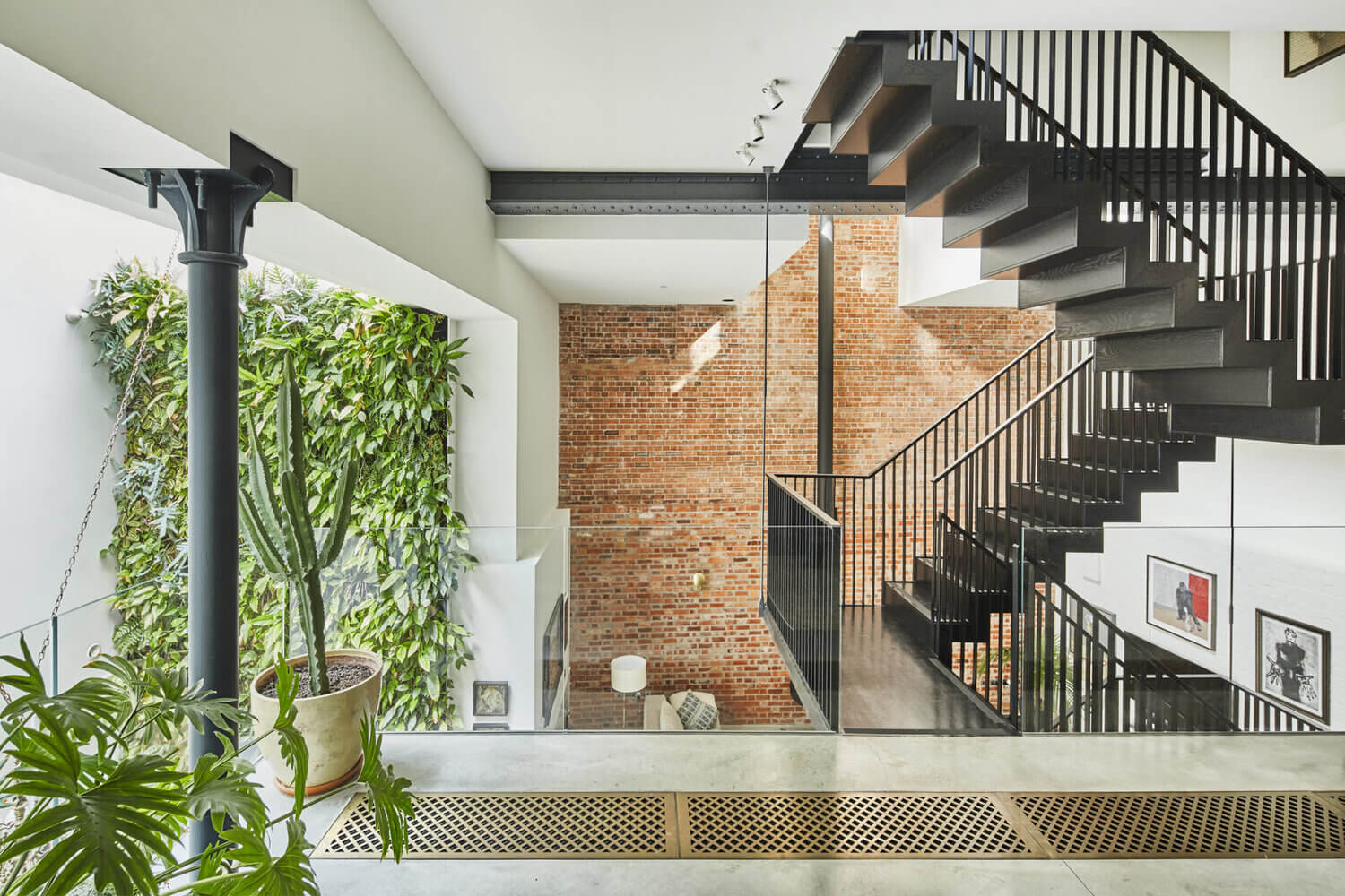 Clerkenwell Cooperage: A London Brewery Conversion by Chris Dyson Architects 10 clerkenwell cooperage london brewery conversion chris dyson architects nordroom9 Clerkenwell Cooperage: A London Brewery Conversion by Chris Dyson Architects