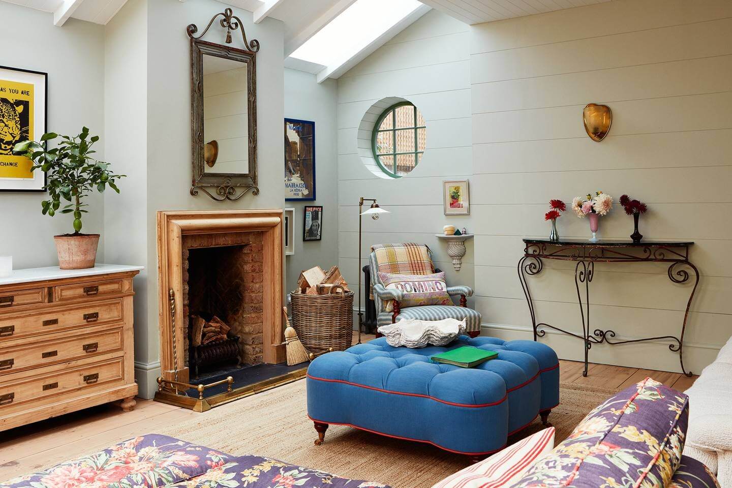 The Colorful Eclectic London Home of Designer Matilda Goad 12 colorful eclectic london home matilda goad nordroom12 The Colorful Eclectic London Home of Designer Matilda Goad