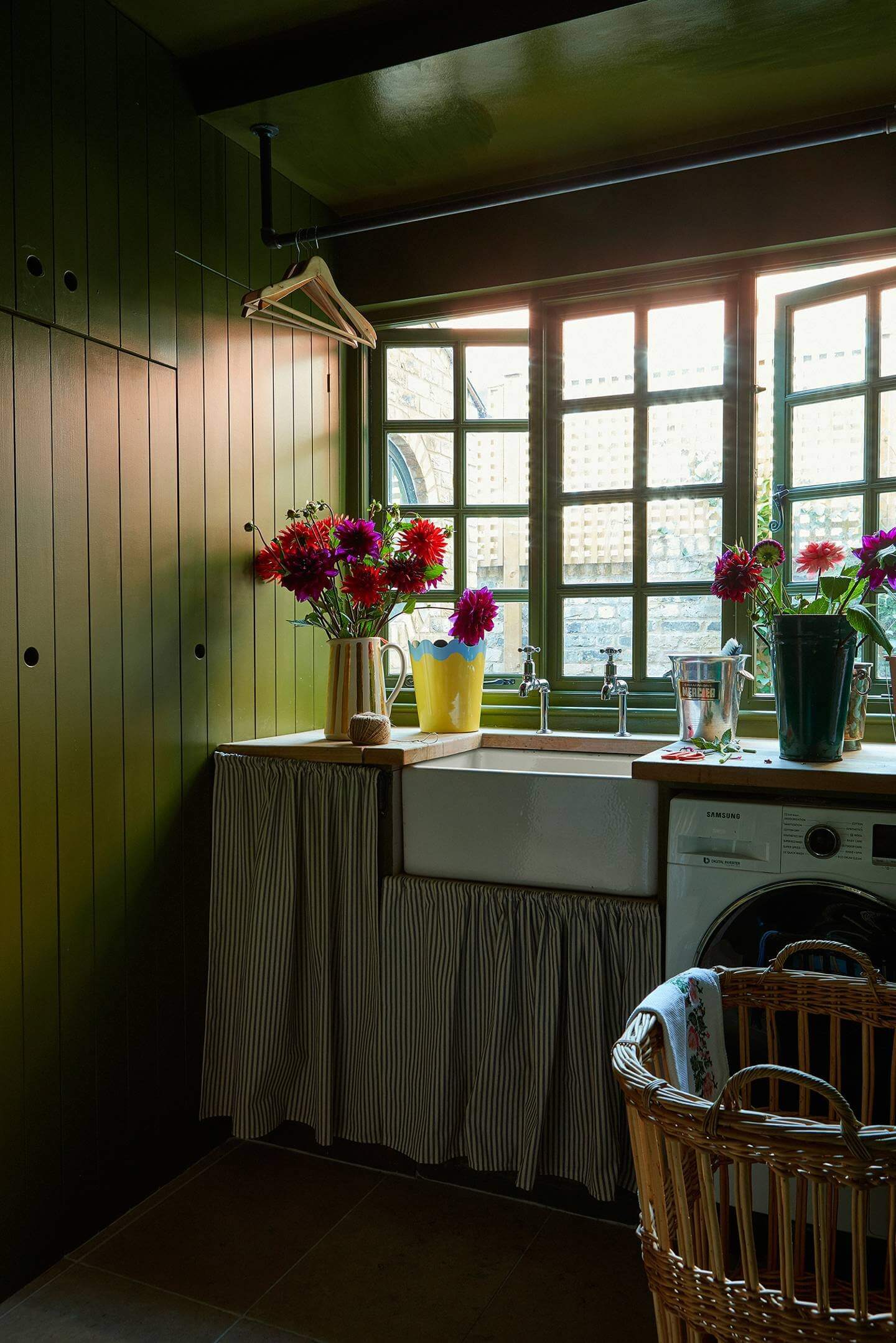 The Colorful Eclectic London Home of Designer Matilda Goad 16 colorful eclectic london home matilda goad nordroom16 The Colorful Eclectic London Home of Designer Matilda Goad