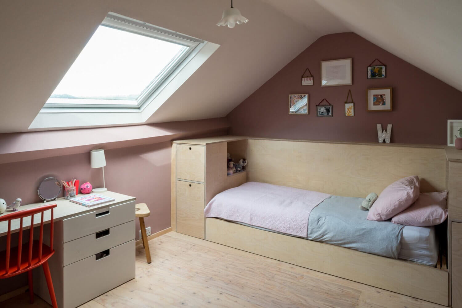 Colorful Design in a Victorian Home with a Modern Kitchen Extension 17 colorful victorian home modern kitchen extension nordroom16 Colorful Design in a Victorian Home with a Modern Kitchen Extension