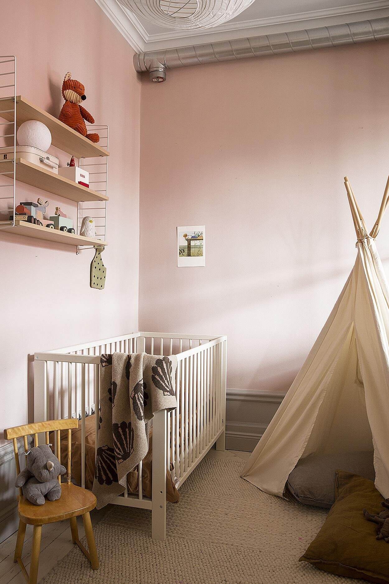 A Cool and Creative Art-Filled Apartment in Stockholm 15 creative art filled apartment stockholm nordroom14 A Cool and Creative Art-Filled Apartment in Stockholm