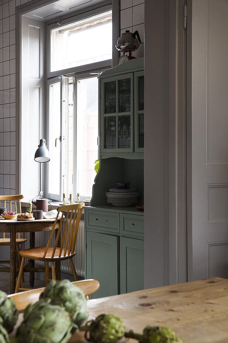 A Cool and Creative Art-Filled Apartment in Stockholm 4 creative art filled apartment stockholm nordroom3 A Cool and Creative Art-Filled Apartment in Stockholm