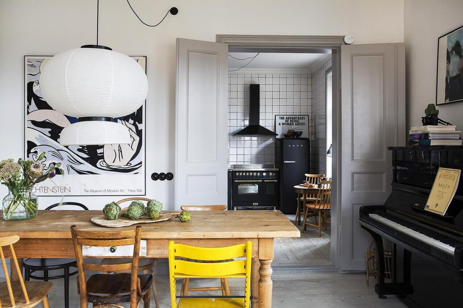 A Cool and Creative Art-Filled Apartment in Stockholm 5 creative art filled apartment stockholm nordroom4 A Cool and Creative Art-Filled Apartment in Stockholm