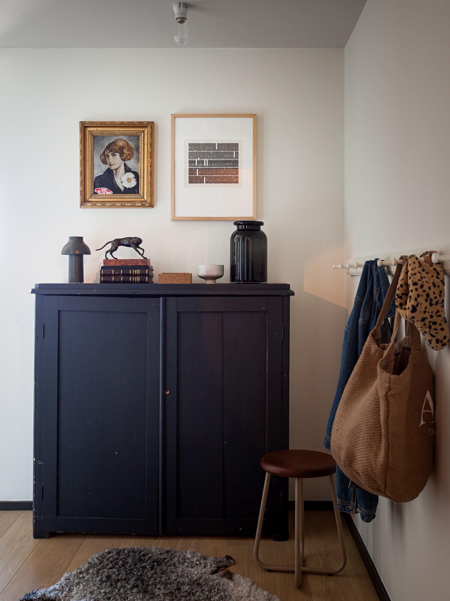 A Light Book-Filled Apartment With A Deep Blue Bedroom 16 light book filled apartment blue bedroom nordroom15 A Light Book-Filled Apartment With A Deep Blue Bedroom