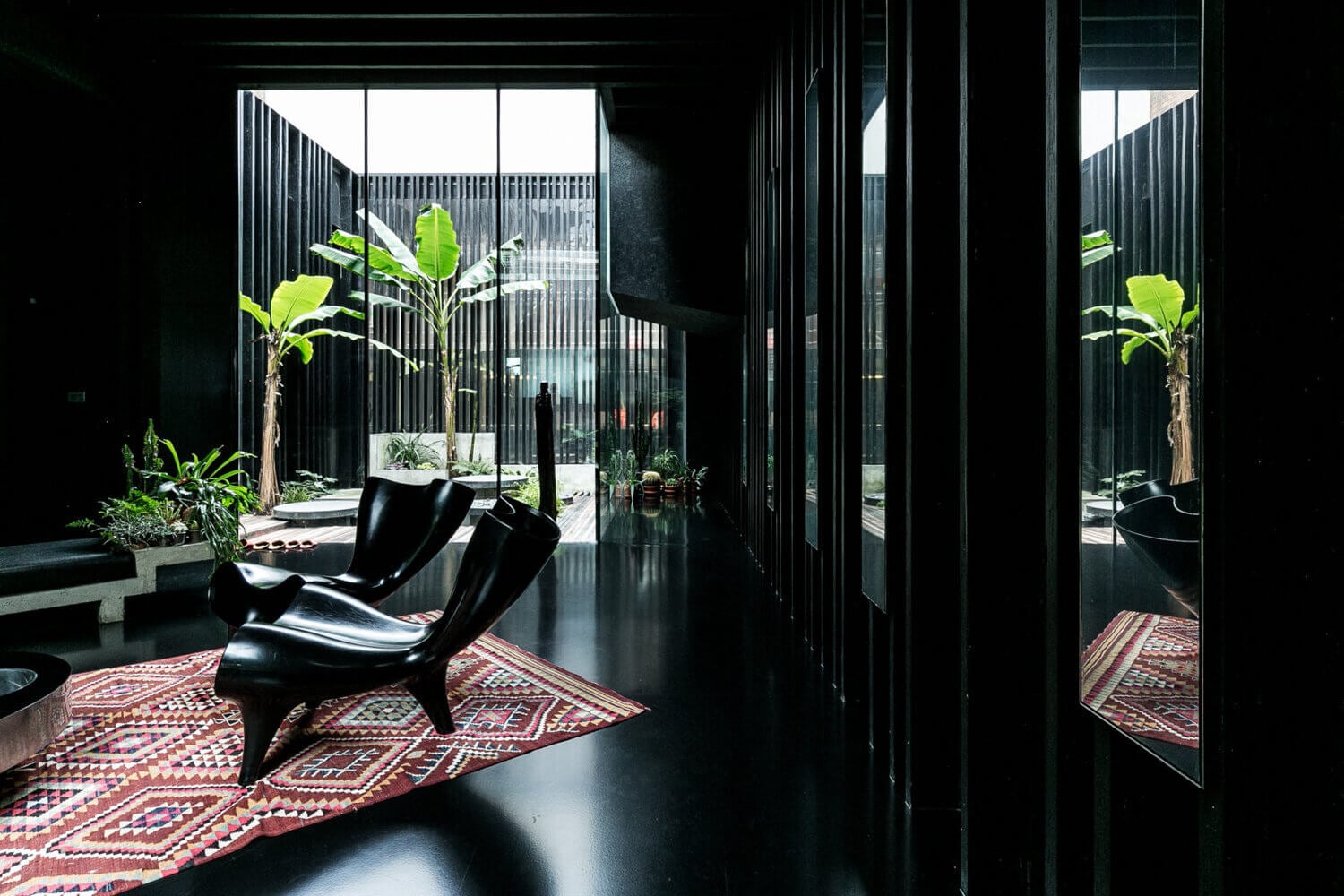 Lost House: A Dramatic Architectural Home Designed by Sir David Adjaye 2 lost house david adjaye nordroom1 Lost House: A Dramatic Architectural Home Designed by Sir David Adjaye