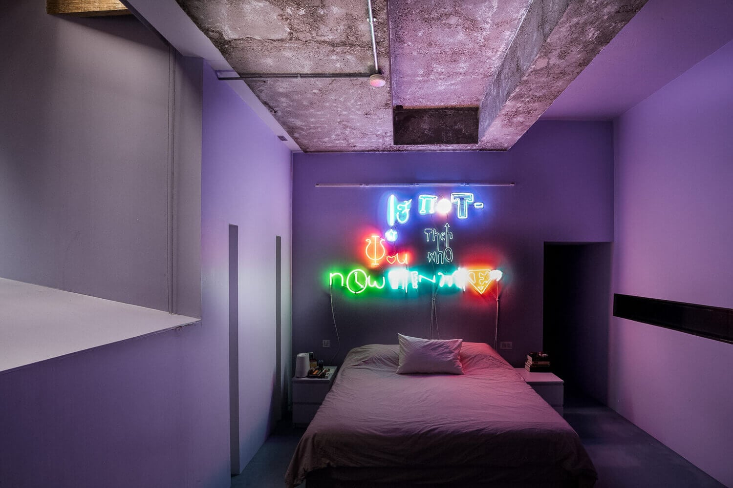 Lost House: A Dramatic Architectural Home Designed by Sir David Adjaye 14 lost house david adjaye nordroom13 Lost House: A Dramatic Architectural Home Designed by Sir David Adjaye
