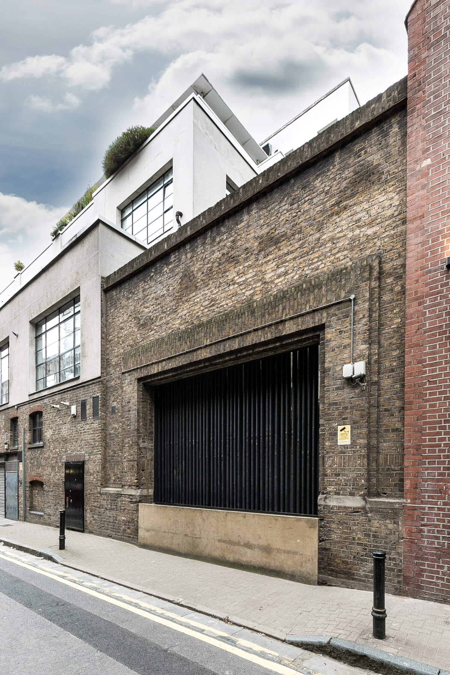 Lost House: A Dramatic Architectural Home Designed by Sir David Adjaye 16 lost house david adjaye nordroom15 Lost House: A Dramatic Architectural Home Designed by Sir David Adjaye