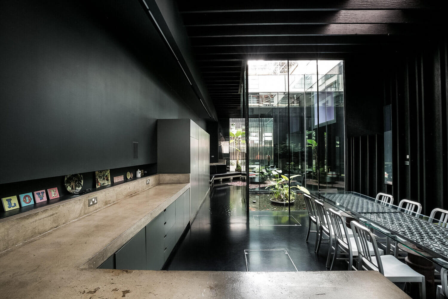 Lost House: A Dramatic Architectural Home Designed by Sir David Adjaye 3 lost house david adjaye nordroom2 Lost House: A Dramatic Architectural Home Designed by Sir David Adjaye